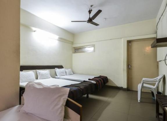 Hotel Maya Deluxe Hyderabad Bagian luar foto